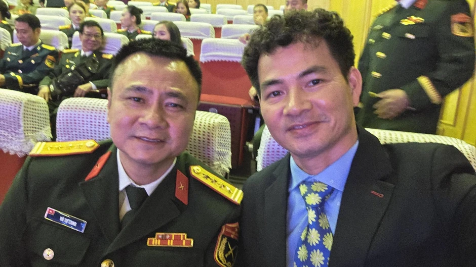 Cục trưởng Xuân Bắc, dàn sao Việt hào hứng và sẵn sàng cho ngày toàn dân đi bầu cử Cục trưởng Xuân Bắc, dàn sao Việt hào hứng và sẵn sàng cho ngày toàn dân đi bầu cử