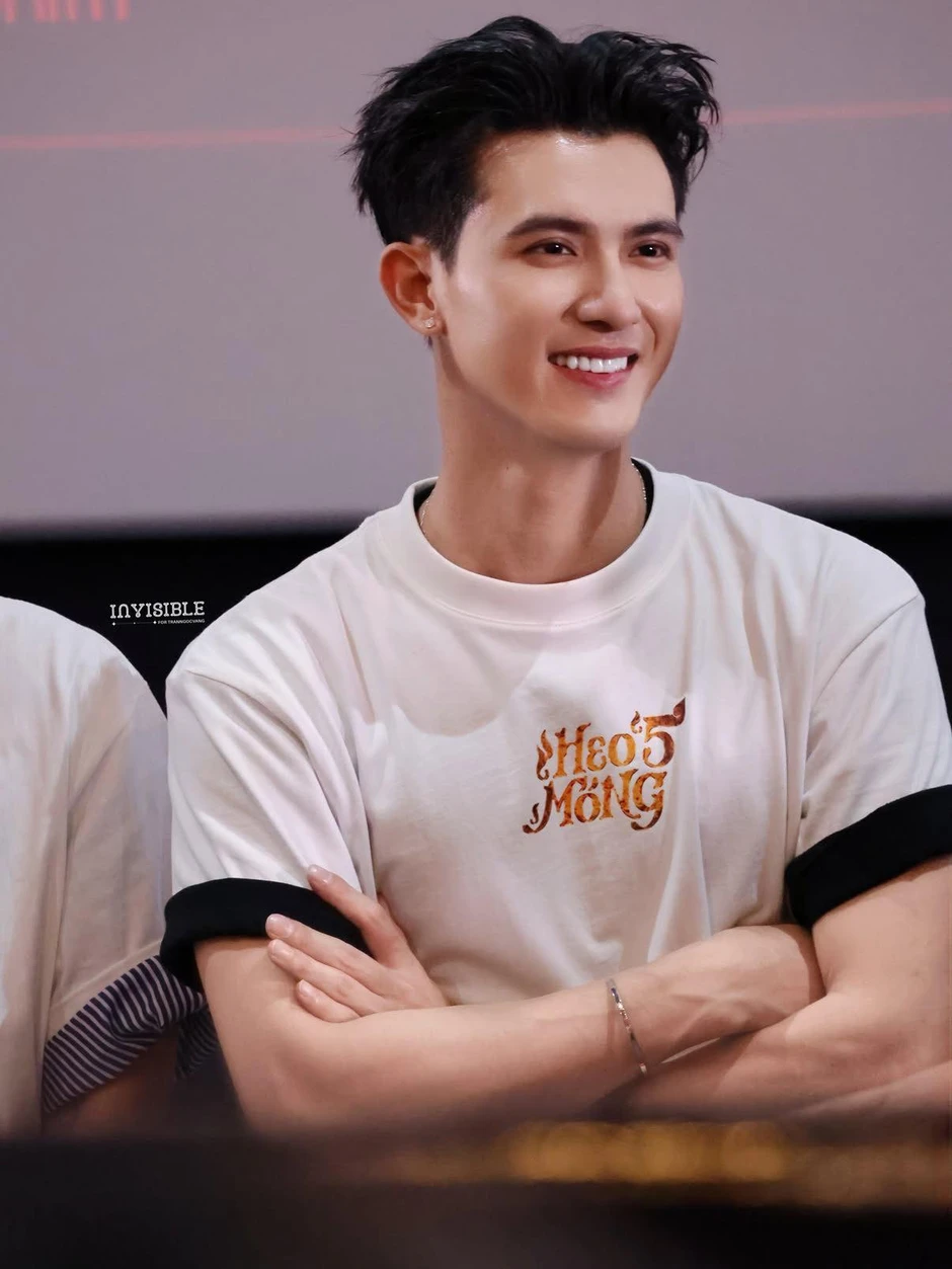 Đang hot lúc này: "Tóc Tiên và Trần Ngọc Vàng hẹn hò" Đang hot lúc này: "Tóc Tiên và Trần Ngọc Vàng hẹn hò"