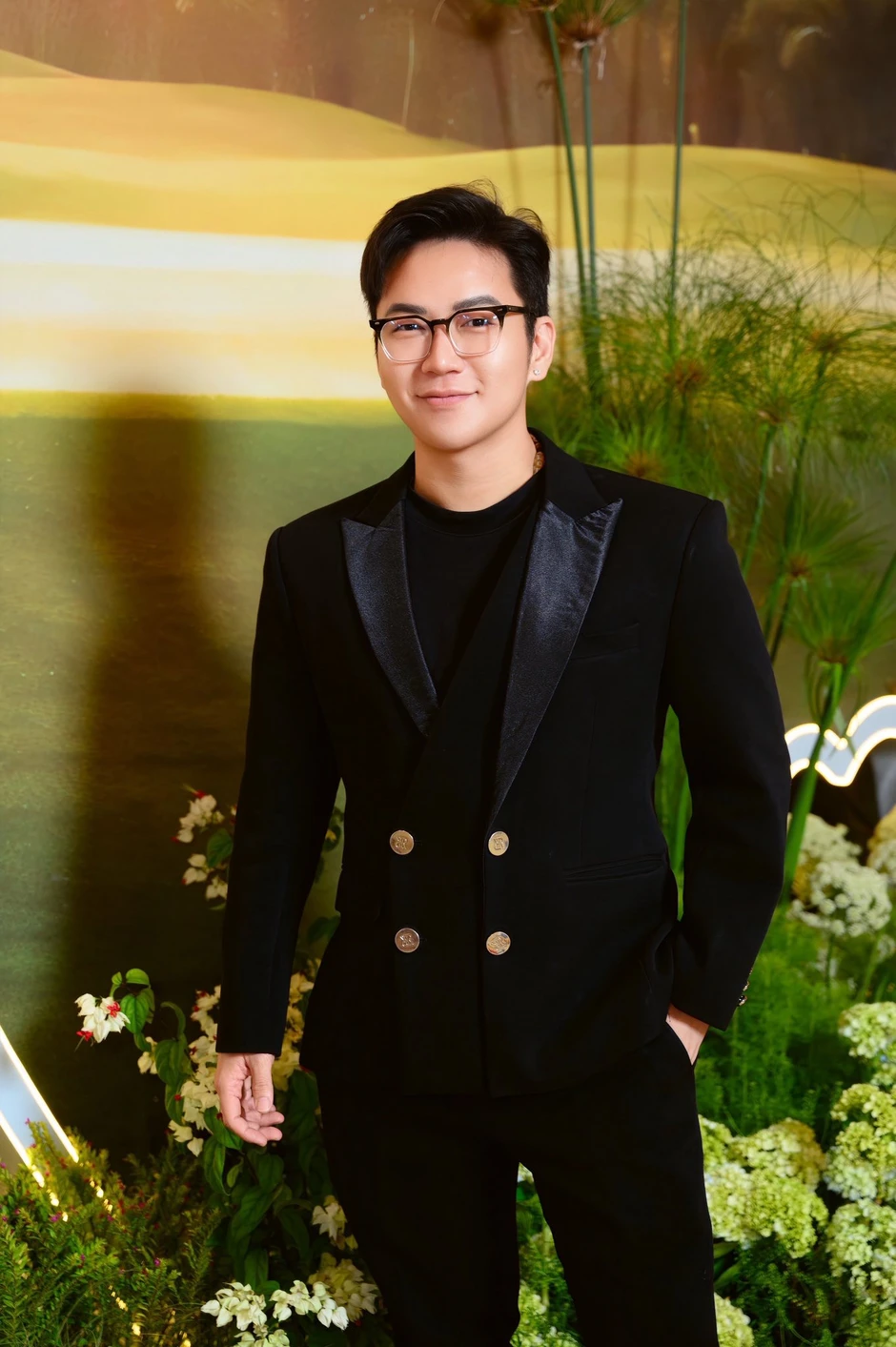 Diễn biến mới vụ siêu mẫu bị tố vô ơn, nói xấu: Minh Tú bị tag thẳng tên, thêm 1 NTK "châm dầu vào lửa" Diễn biến mới vụ siêu mẫu bị tố vô ơn, nói xấu: Minh Tú bị tag thẳng tên, thêm 1 NTK "châm dầu vào lửa"