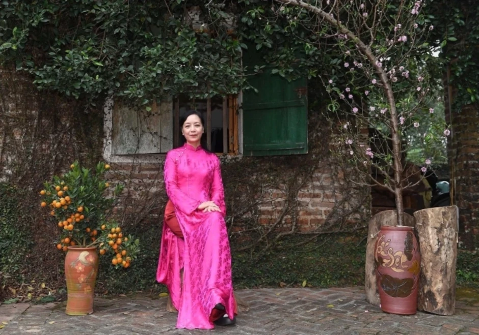 Diễn viên Chiều Xuân: 'Tình yêu nghệ thuật gắn kết gia đình tôi' Diễn viên Chiều Xuân: 'Tình yêu nghệ thuật gắn kết gia đình tôi'