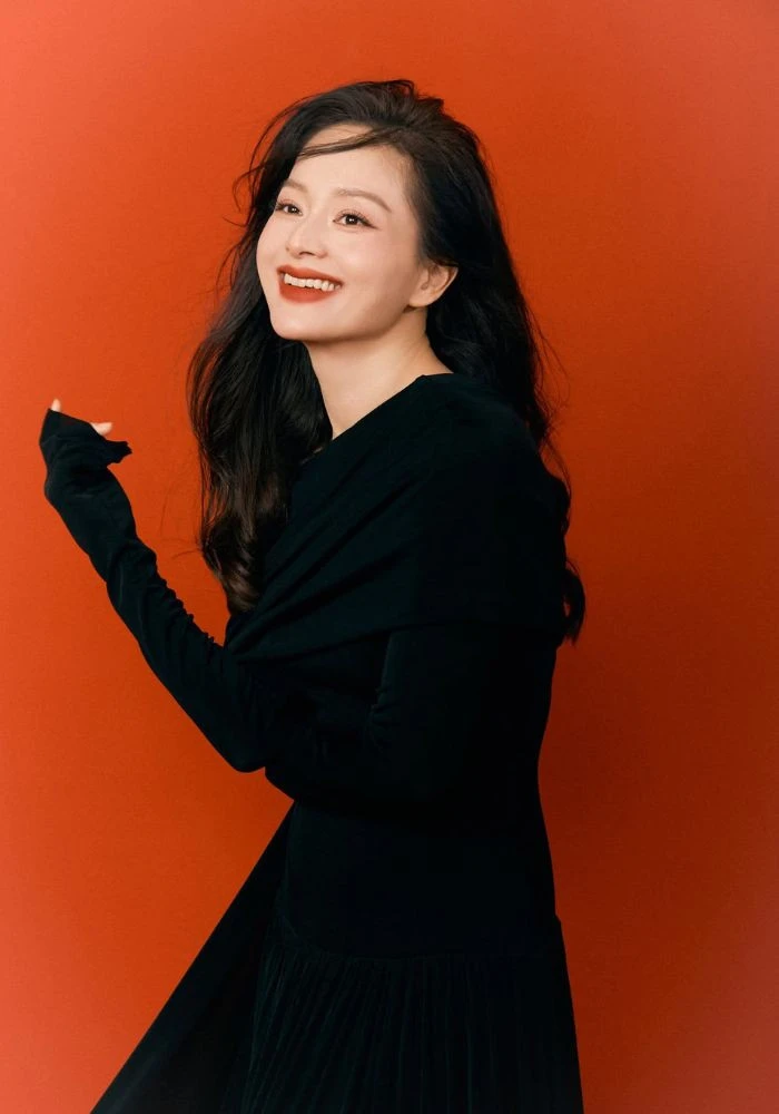Diễn viên Lan Phương lạc quan sau đổ vỡ chồng Tây, làm mẹ đơn thân nuôi 2 con Diễn viên Lan Phương lạc quan sau đổ vỡ chồng Tây, làm mẹ đơn thân nuôi 2 con