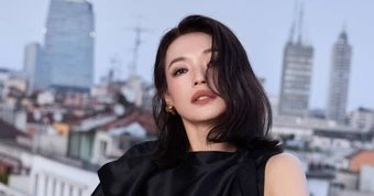 Diễn viên Thư Kỳ tuổi 50 vẫn quyến rũ ngút ngàn