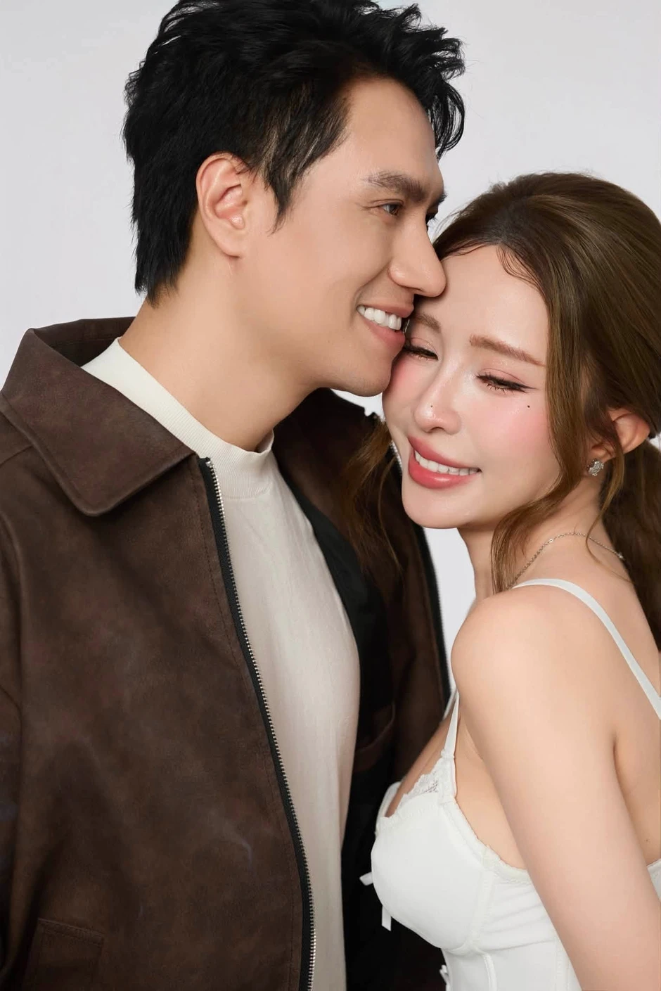 Diễn viên Việt Anh tình tứ với Quỳnh Nga trong bộ ảnh mới sau khi công khai yêu Diễn viên Việt Anh tình tứ với Quỳnh Nga trong bộ ảnh mới sau khi công khai yêu