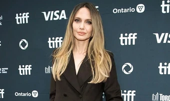 Đời sống tình cảm của Angelina Jolie sau ly hôn