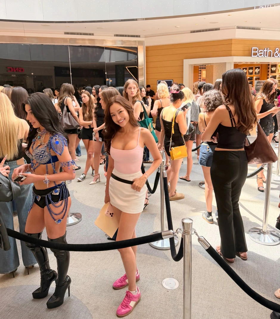 Động thái lạ của Á hậu Trúc Diễm sau khi casting Victoria's Secret Động thái lạ của Á hậu Trúc Diễm sau khi casting Victoria's Secret