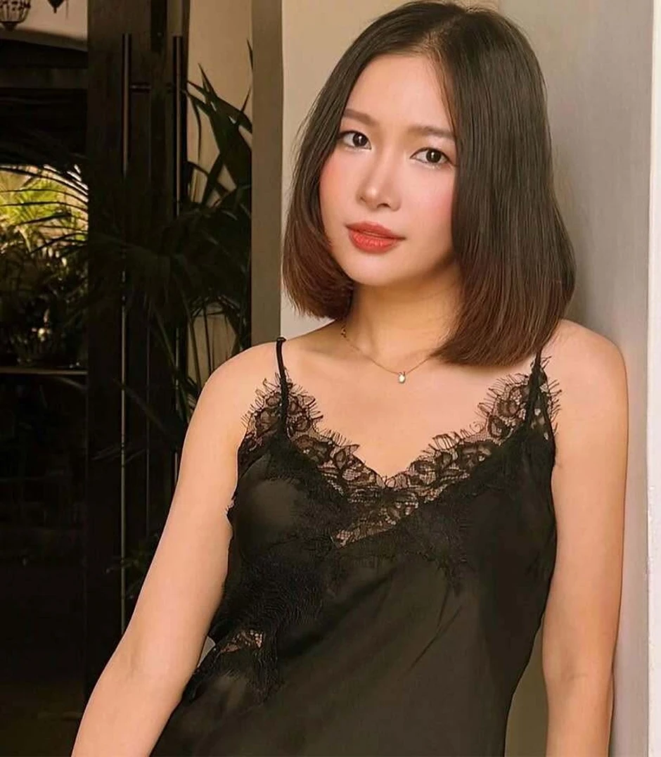 Duy Uyên 'Mắt Ngọc' hạnh phúc bên chồng con tại Mỹ Duy Uyên 'Mắt Ngọc' hạnh phúc bên chồng con tại Mỹ