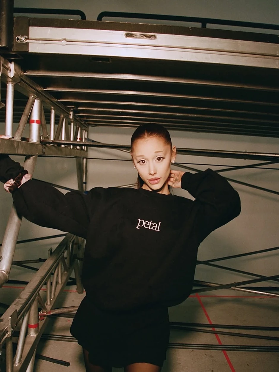 Fan lo lắng cho ngoại hình của Ariana Grande Fan lo lắng cho ngoại hình của Ariana Grande