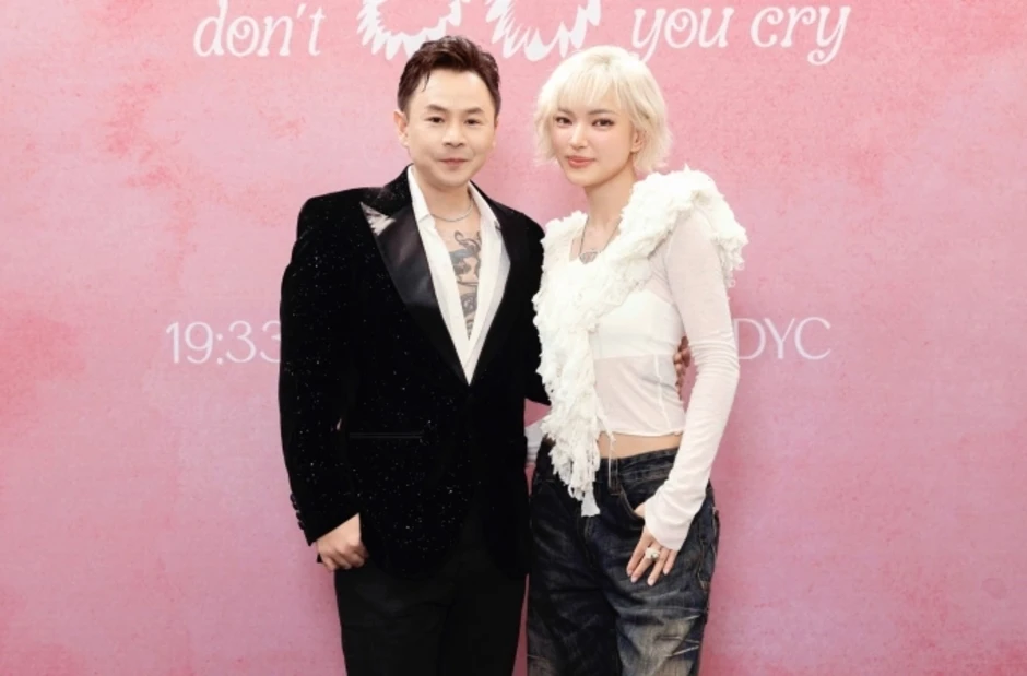 Fashionista Châu Bùi: 'Không áp lực khi bị chê giọng hát' Fashionista Châu Bùi: 'Không áp lực khi bị chê giọng hát'