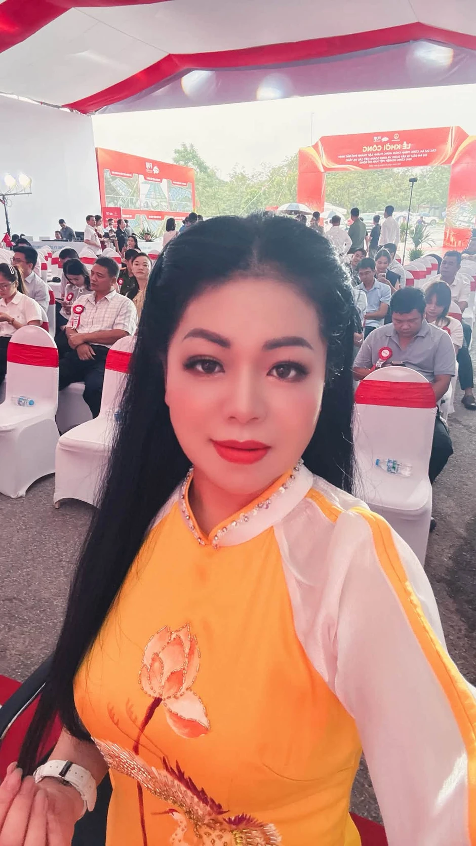 Hạnh phúc của Tiến sĩ Anh Thơ, Thanh Thanh Hiền trẻ đẹp tuổi U60 Hạnh phúc của Tiến sĩ Anh Thơ, Thanh Thanh Hiền trẻ đẹp tuổi U60