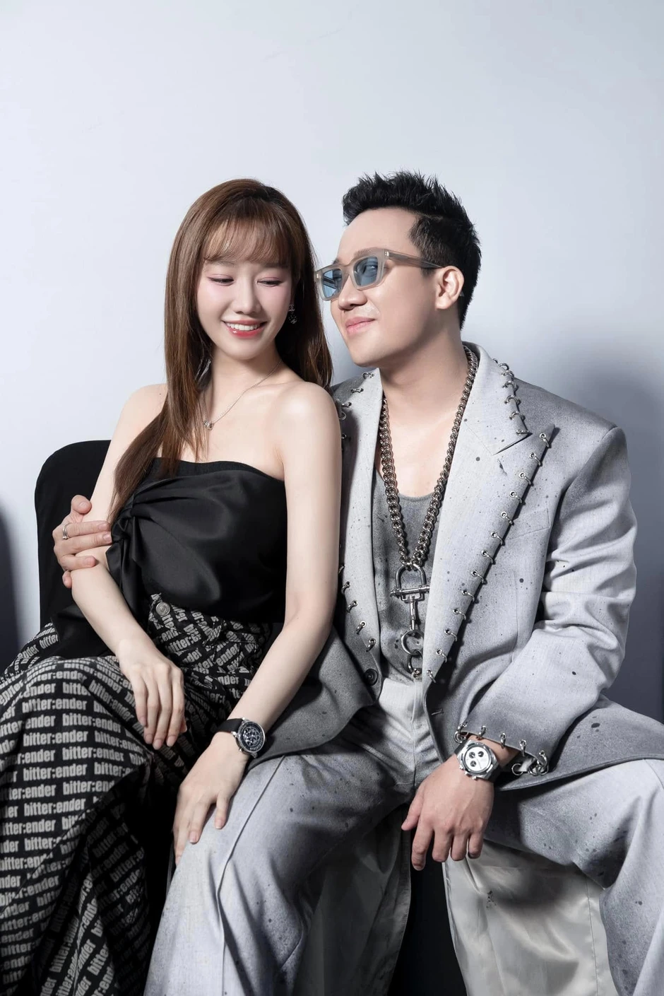 Hari Won 2 lần phẫu thuật ung thư cổ tử cung: Chồng có tài sản hơn 1.000 tỷ, được cưng như trứng Hari Won 2 lần phẫu thuật ung thư cổ tử cung: Chồng có tài sản hơn 1.000 tỷ, được cưng như trứng