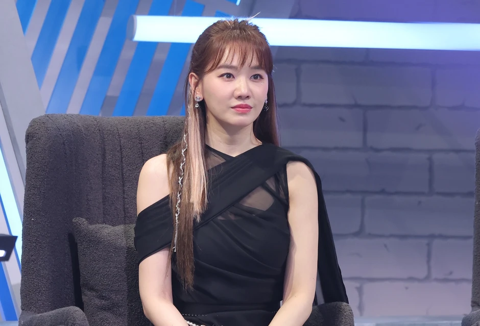 Hari Won 2 lần phẫu thuật ung thư cổ tử cung: Chồng có tài sản hơn 1.000 tỷ, được cưng như trứng Hari Won 2 lần phẫu thuật ung thư cổ tử cung: Chồng có tài sản hơn 1.000 tỷ, được cưng như trứng