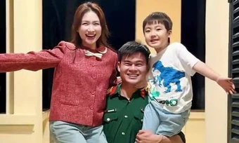 Hình ảnh tình cảm của Hòa Minzy và bạn trai gây sốt
