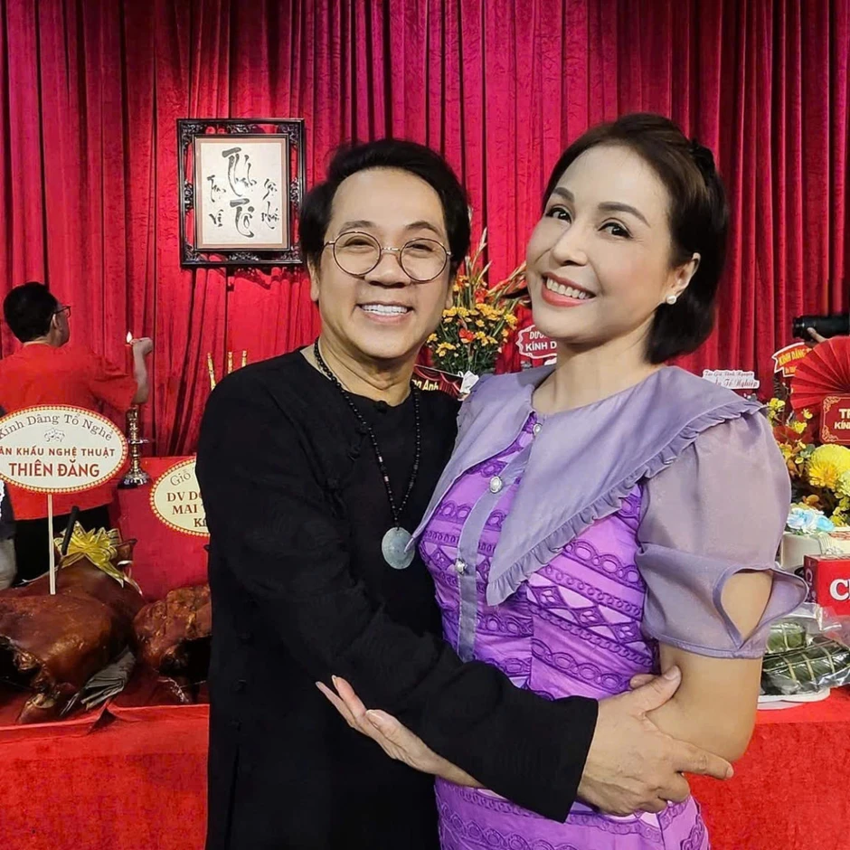 Hoa hậu Điện ảnh Hương Giang đơn thân hơn 20 năm, xúc động vì câu nói của con trai Hoa hậu Điện ảnh Hương Giang đơn thân hơn 20 năm, xúc động vì câu nói của con trai