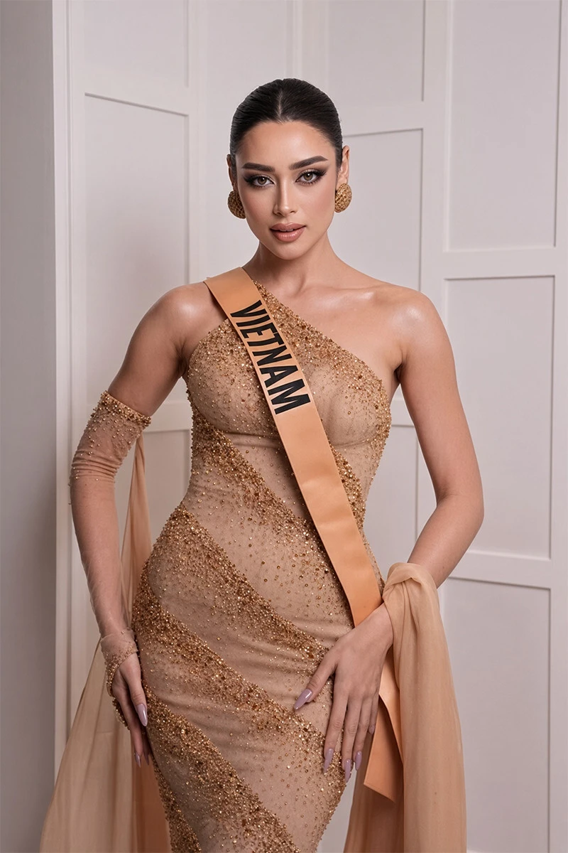 Hoa hậu Emoura Phạm sẽ mang về vương miện Miss Grand thứ 2 cho Việt Nam? Hoa hậu Emoura Phạm sẽ mang về vương miện Miss Grand thứ 2 cho Việt Nam?