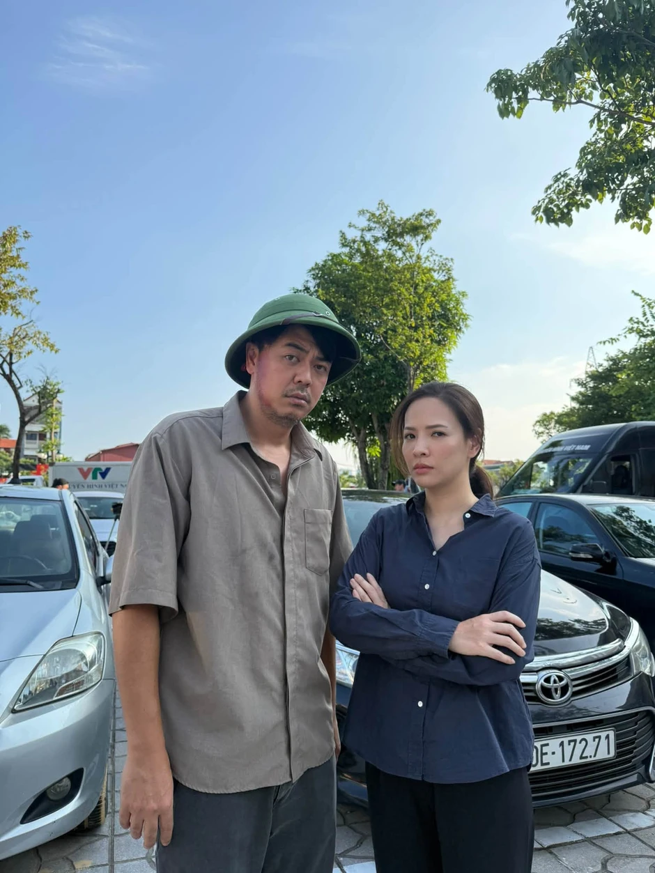 Hoa hậu Mai Phương Thúy giản dị ra phố, ca sĩ Mỹ Tâm ẩn ý Hoa hậu Mai Phương Thúy giản dị ra phố, ca sĩ Mỹ Tâm ẩn ý