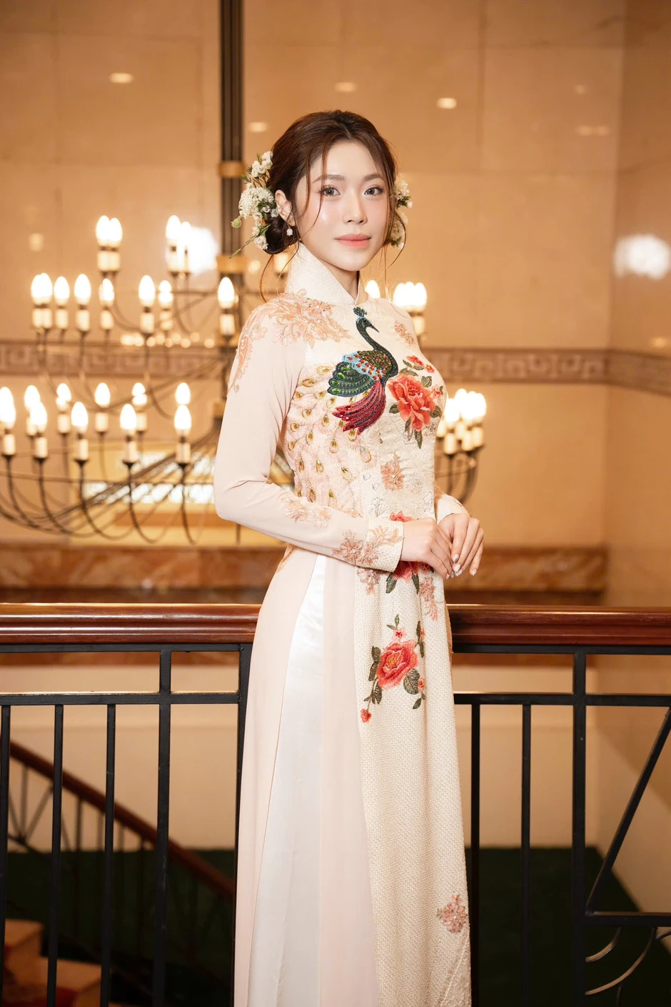 Hoa hậu Việt biết 4 thứ tiếng, vừa tốt nghiệp loại xuất sắc Đại học ở Mỹ Hoa hậu Việt biết 4 thứ tiếng, vừa tốt nghiệp loại xuất sắc Đại học ở Mỹ