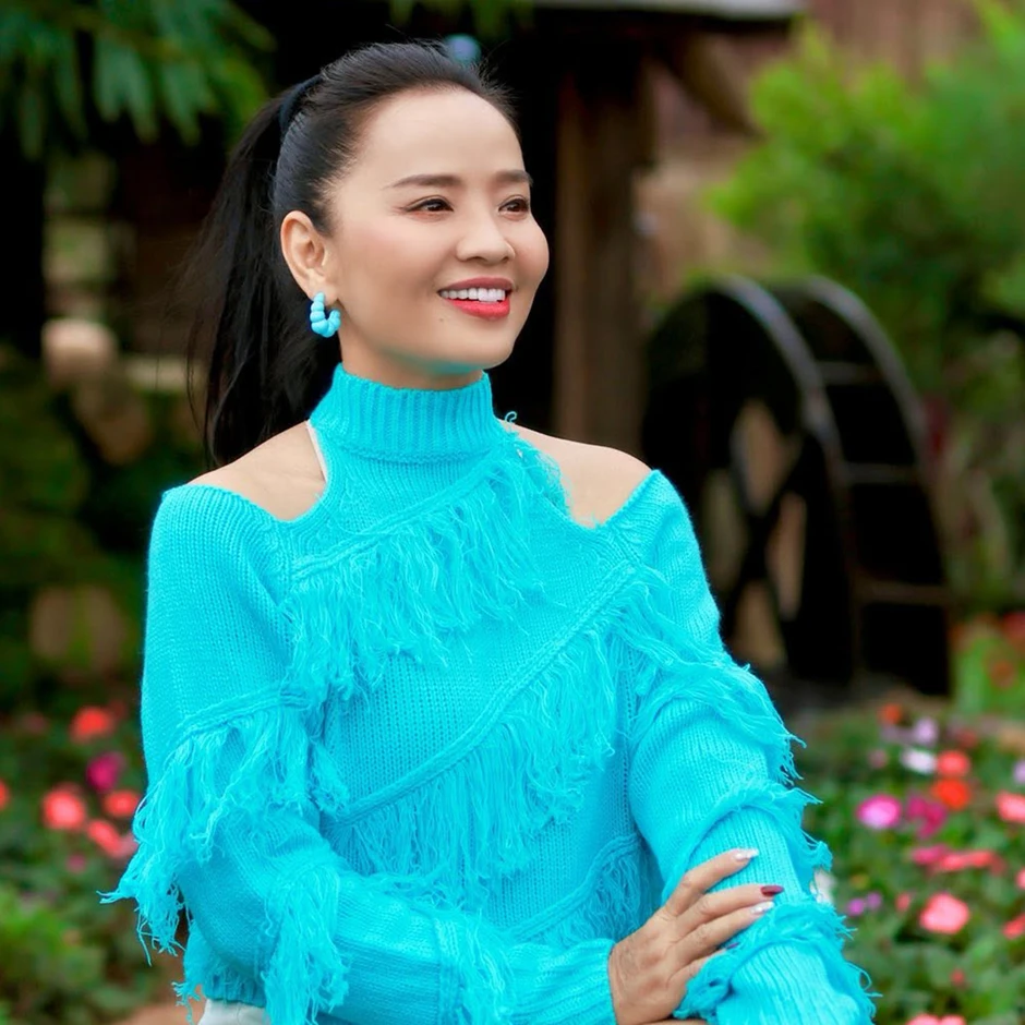 Hoài An 'Người đẹp Tây Đô' tuổi 52 nặng gánh, chưa yêu dù nhiều người theo đuổi Hoài An 'Người đẹp Tây Đô' tuổi 52 nặng gánh, chưa yêu dù nhiều người theo đuổi