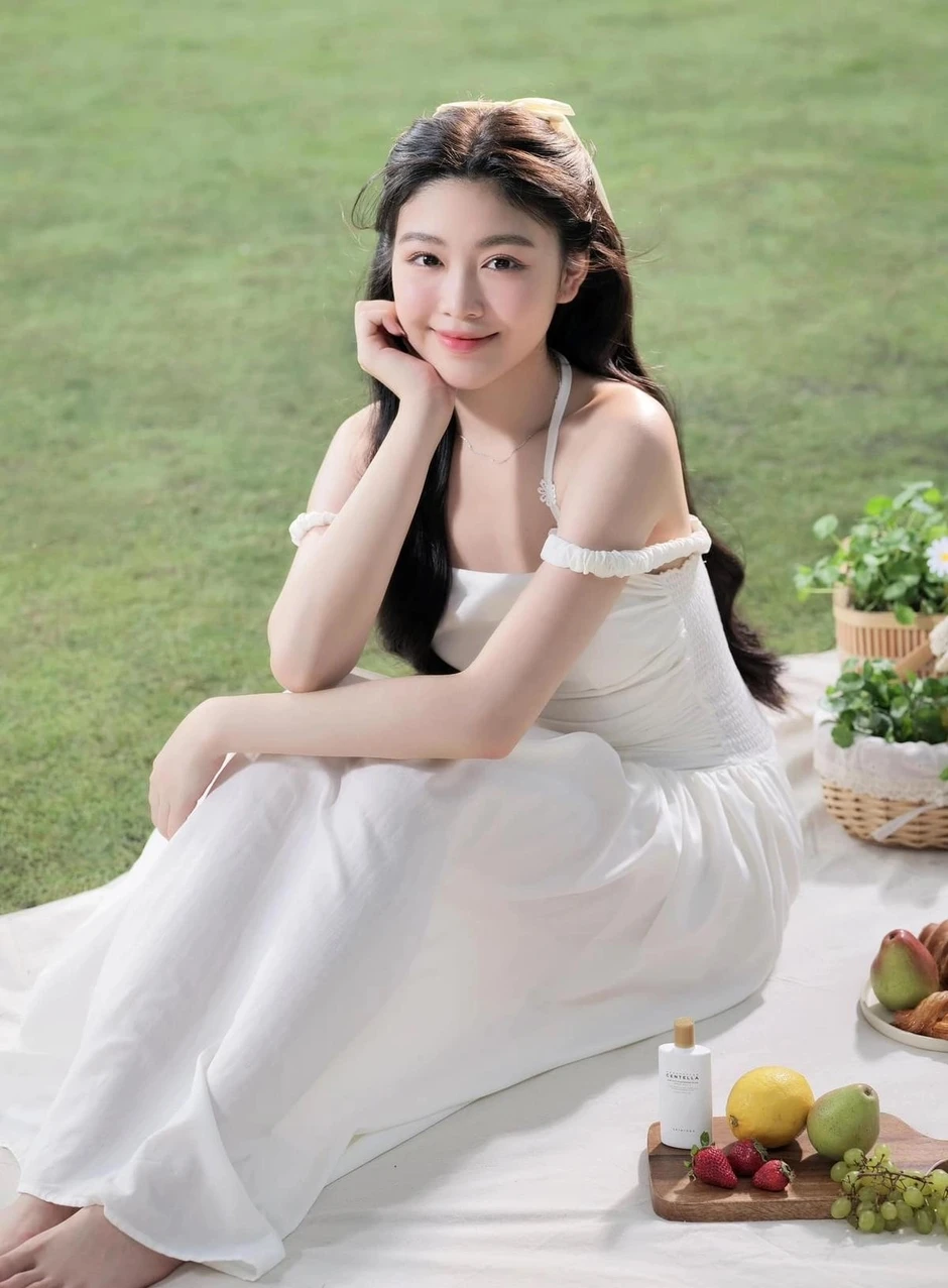 Hôm nay là ngày đặc biệt của Lọ Lem, MC Quyền Linh đã nói điều gì với con gái diệu? Hôm nay là ngày đặc biệt của Lọ Lem, MC Quyền Linh đã nói điều gì với con gái diệu?