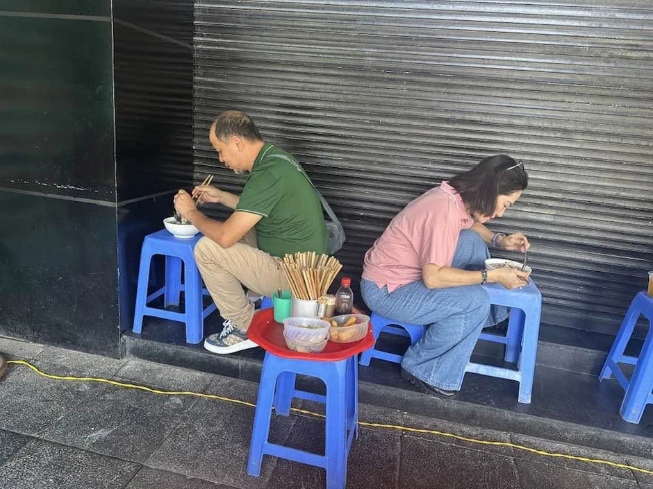 Hồng Vân nói lời gan ruột gửi chồng Lê Tuấn Anh, Hồ Ngọc Hà diện hàng hiệu dạo phố Hồng Vân nói lời gan ruột gửi chồng Lê Tuấn Anh, Hồ Ngọc Hà diện hàng hiệu dạo phố