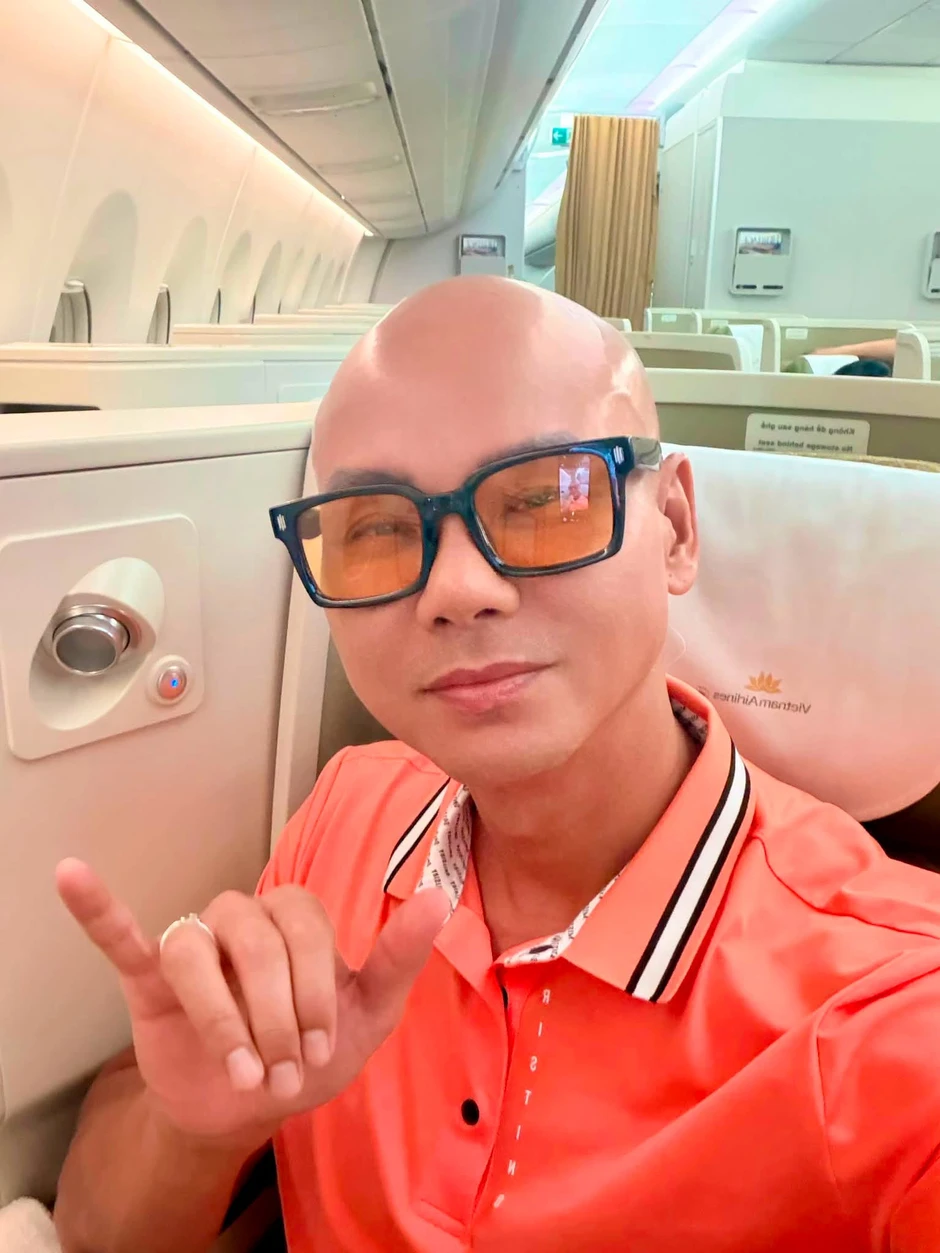 Hồng Vân nói lời gan ruột gửi chồng Lê Tuấn Anh, Hồ Ngọc Hà diện hàng hiệu dạo phố Hồng Vân nói lời gan ruột gửi chồng Lê Tuấn Anh, Hồ Ngọc Hà diện hàng hiệu dạo phố