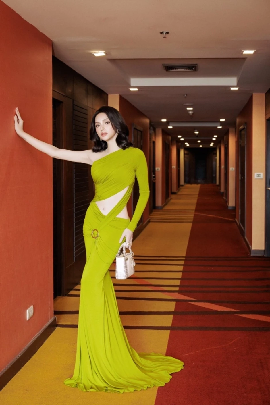 Hương Giang: 'Sẵn sàng chinh phục Miss Grand International' Hương Giang: 'Sẵn sàng chinh phục Miss Grand International'