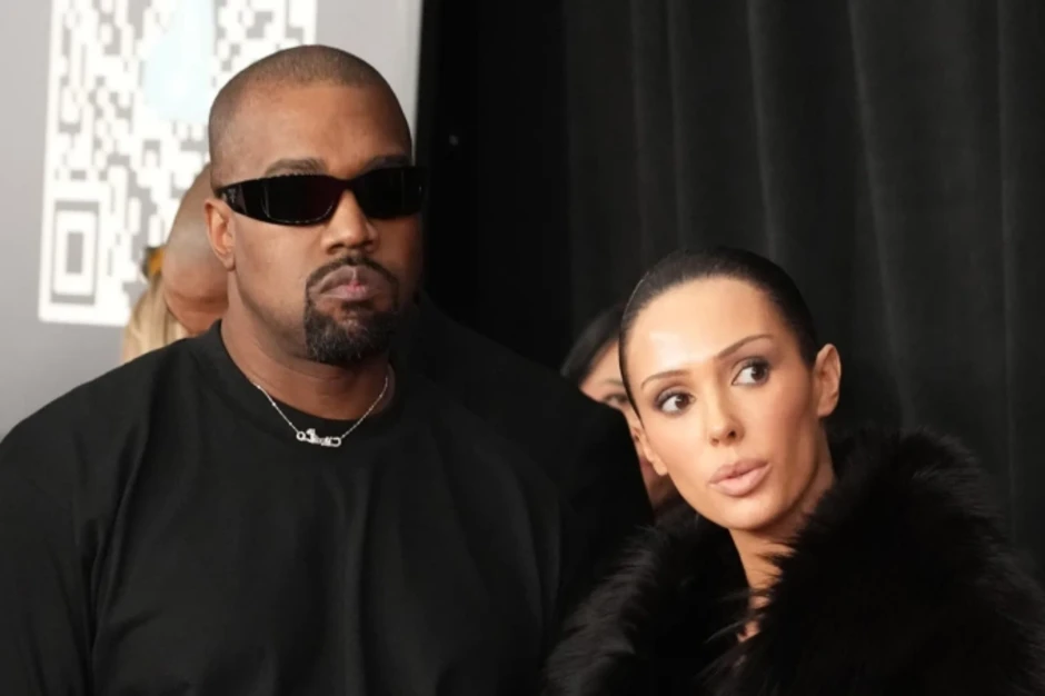 Kanye West bị kiện vì đánh người Kanye West bị kiện vì đánh người