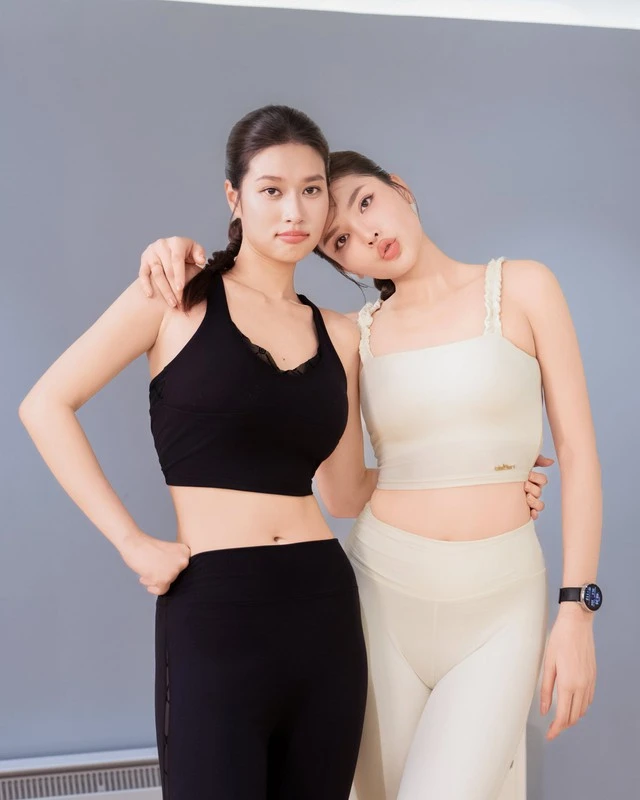 Kỳ Duyên làm gì mà Đoàn Thiên Ân vừa mở cửa ra đã mếu máo muốn khóc? Kỳ Duyên làm gì mà Đoàn Thiên Ân vừa mở cửa ra đã mếu máo muốn khóc?