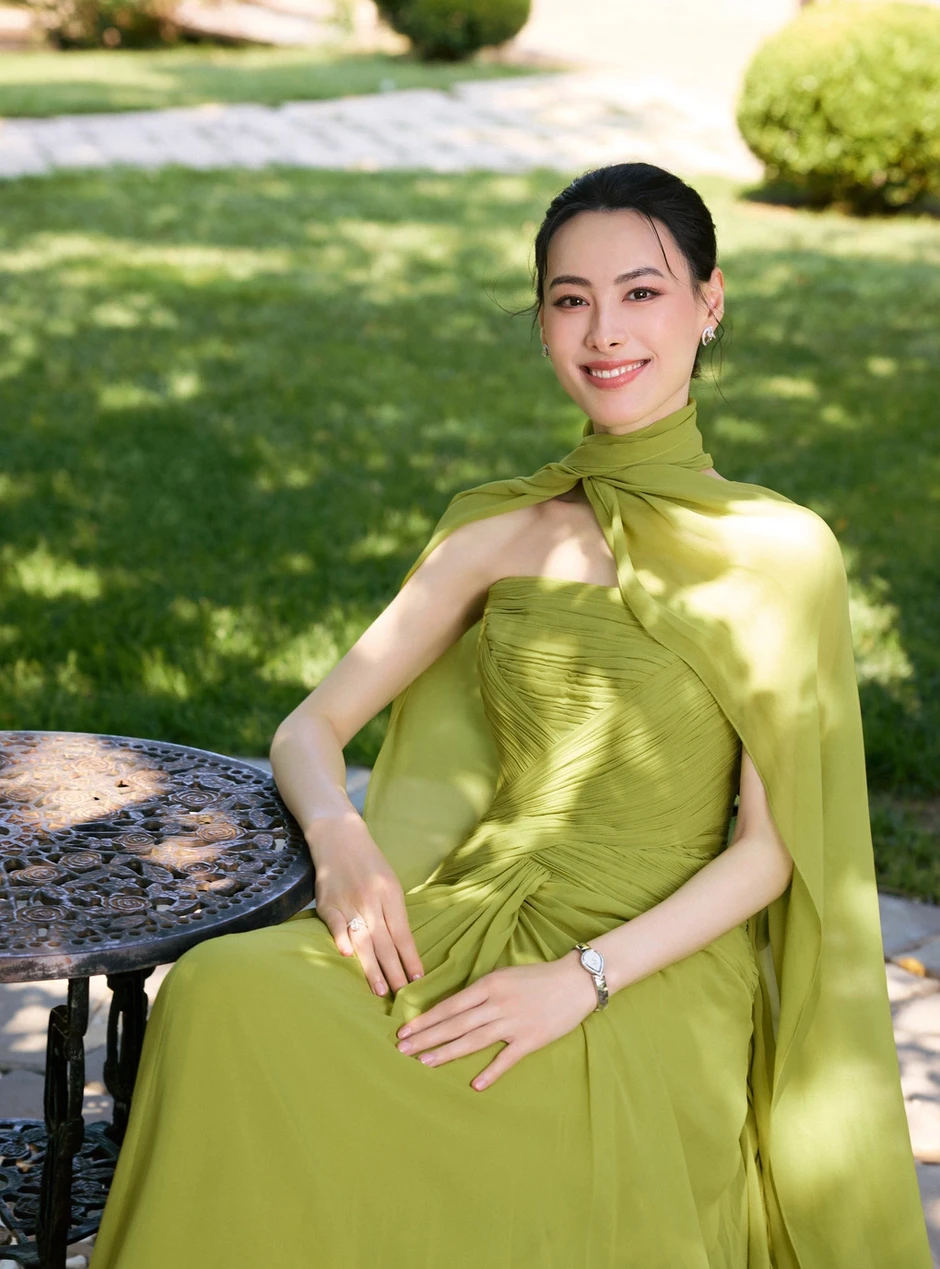 Lương Lạc Thi sánh đôi bạn trai Lương Lạc Thi sánh đôi bạn trai