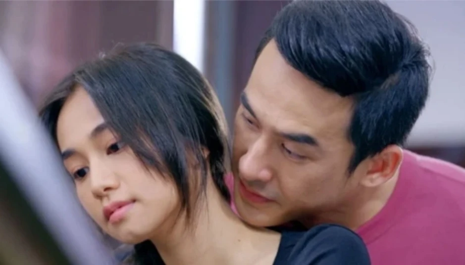Lương Thế Thành: 'Tôi mất fan khi đóng Bóng ma hạnh phúc' Lương Thế Thành: 'Tôi mất fan khi đóng Bóng ma hạnh phúc'