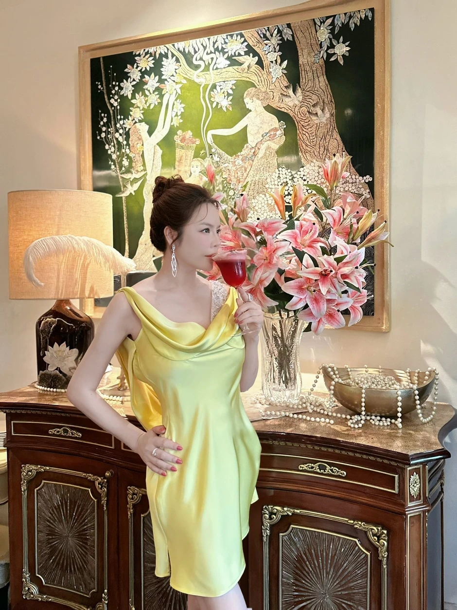 Lý Nhã Kỳ sở hữu 5 két kim cương, "cung điện" xa hoa