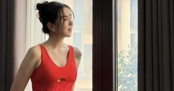 Lý Nhã Kỳ U50 vẫn sexy, MC Mai Ngọc 'gái một con trông mòn con mắt'