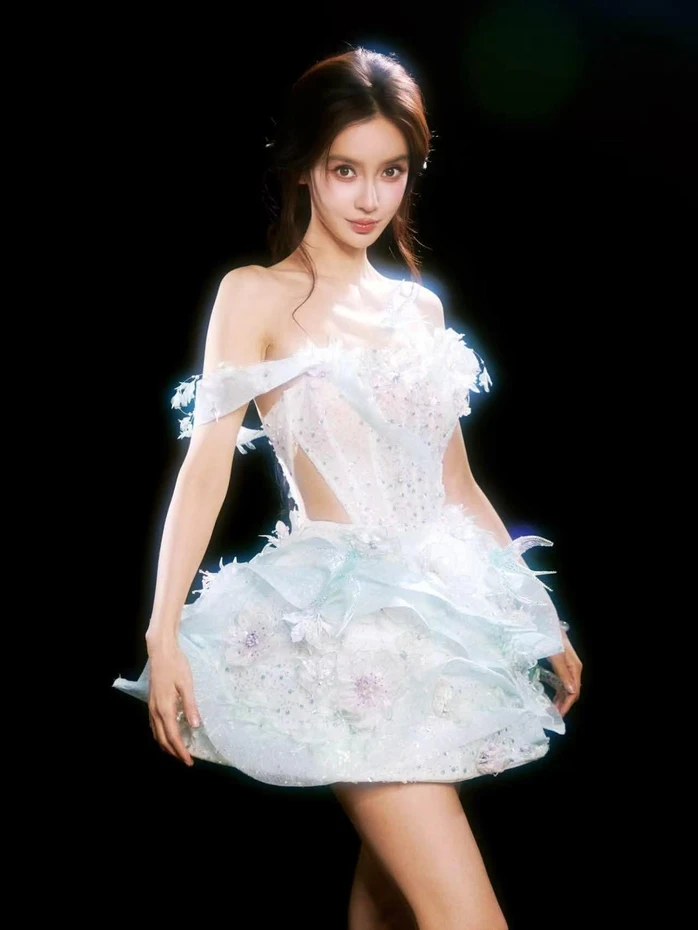 Mỹ nhân Angelababy đẹp vô thực với đầm Việt Mỹ nhân Angelababy đẹp vô thực với đầm Việt