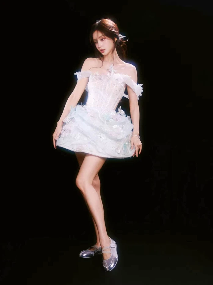 Mỹ nhân Angelababy đẹp vô thực với đầm Việt Mỹ nhân Angelababy đẹp vô thực với đầm Việt