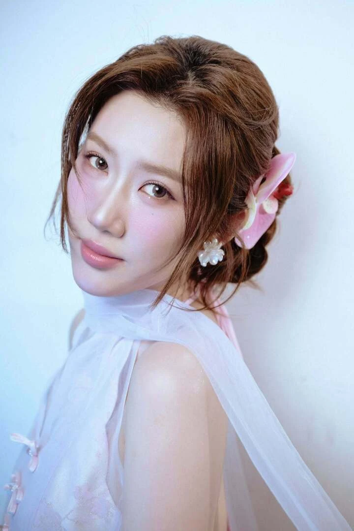 Mỹ nhân Việt từng 3 lần trượt hoa hậu lọt đề cử 100 gương mặt đẹp nhất thế giới Mỹ nhân Việt từng 3 lần trượt hoa hậu lọt đề cử 100 gương mặt đẹp nhất thế giới
