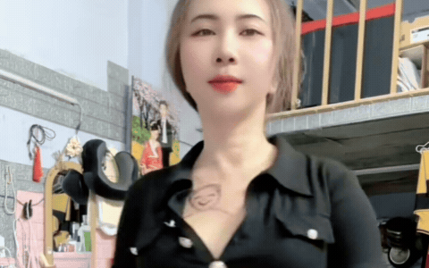 Mẹ Thuỳ Tiên: "Tôi vào cốc tu mới vừa lòng các bạn" Mẹ Thuỳ Tiên: "Tôi vào cốc tu mới vừa lòng các bạn"