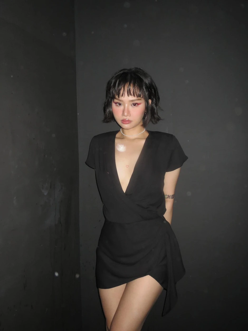 Miu Lê vô cùng xấu hổ và ân hận Miu Lê vô cùng xấu hổ và ân hận