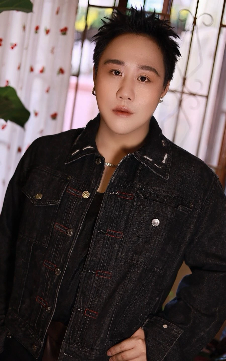 Mới nhất drama hành hung nữ bác sĩ: Trung Quân Idol thông báo ngưng hoạt động rồi xoá post sau 10 phút Mới nhất drama hành hung nữ bác sĩ: Trung Quân Idol thông báo ngưng hoạt động rồi xoá post sau 10 phút