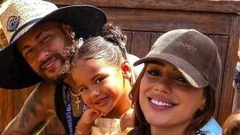Neymar nghỉ dưỡng cùng bạn gái sau thất bại World Cup - Báo TinVina