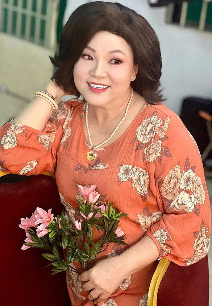 Nghệ sĩ Ngọc Lan từng trắng tay sau ly hôn, bươn chải nuôi con suốt 10 năm