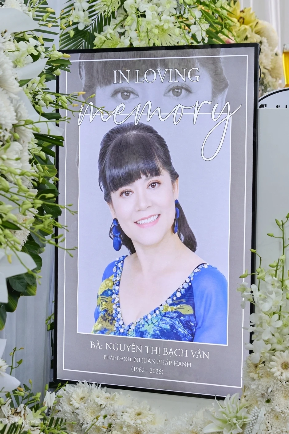 Nghệ sĩ Tạ Minh Tâm: 'Vợ qua đời bình yên trong vòng tay tôi' Nghệ sĩ Tạ Minh Tâm: 'Vợ qua đời bình yên trong vòng tay tôi'