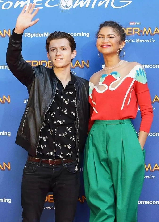 'Người nhện' Tom Holland và Zendaya cưới