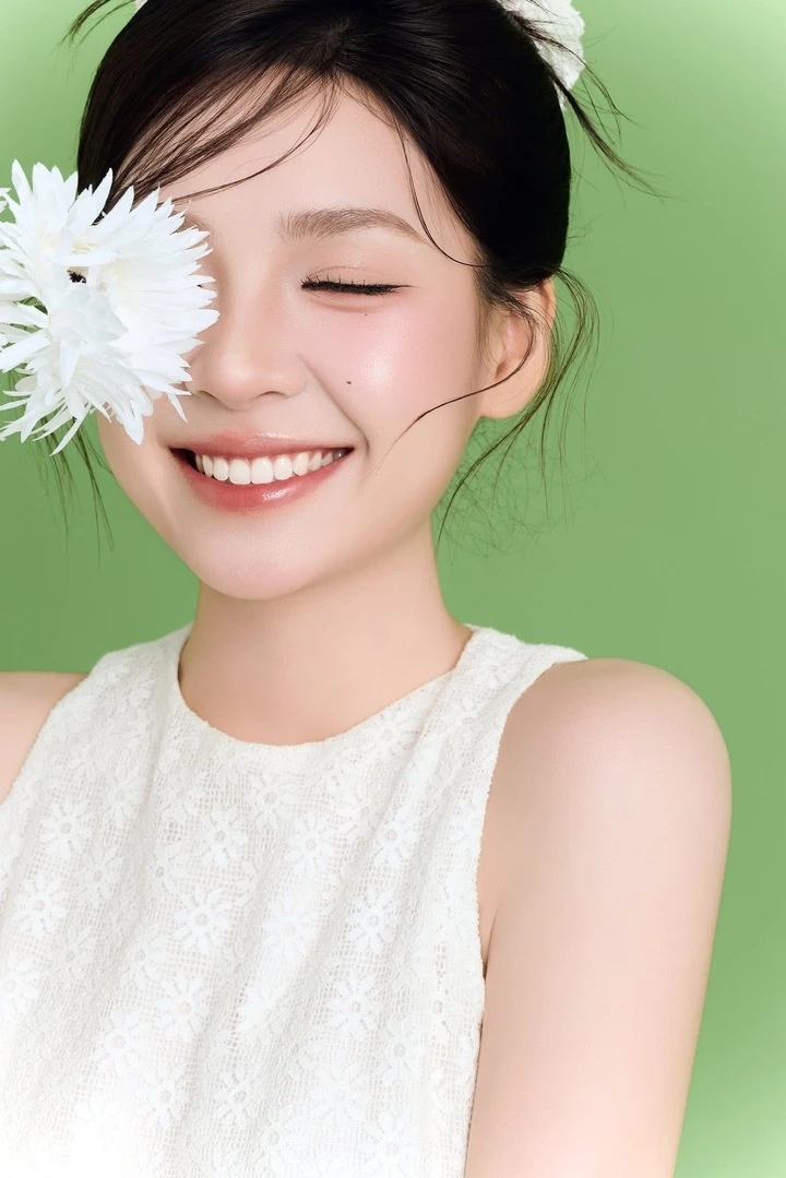 Nhan sắc trong trẻo, ngọt ngào của mỹ nhân mới phim giờ vàng 'Mùa hè năm ấy' Nhan sắc trong trẻo, ngọt ngào của mỹ nhân mới phim giờ vàng 'Mùa hè năm ấy'