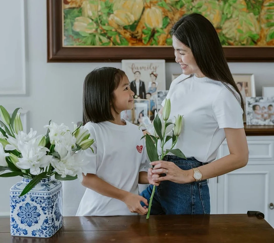 Nhóc tỳ Vbiz lần đầu lộ rõ mặt: Mẹ là ngôi sao hạng A, ông nội là tỷ phú Nhóc tỳ Vbiz lần đầu lộ rõ mặt: Mẹ là ngôi sao hạng A, ông nội là tỷ phú