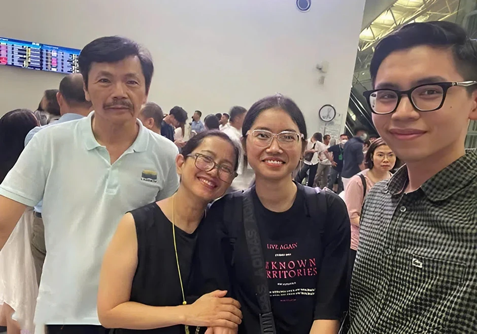 NSND có biệt danh 'ông bố quốc dân' VTV xúc động vì hành động của vợ kém 10 tuổi