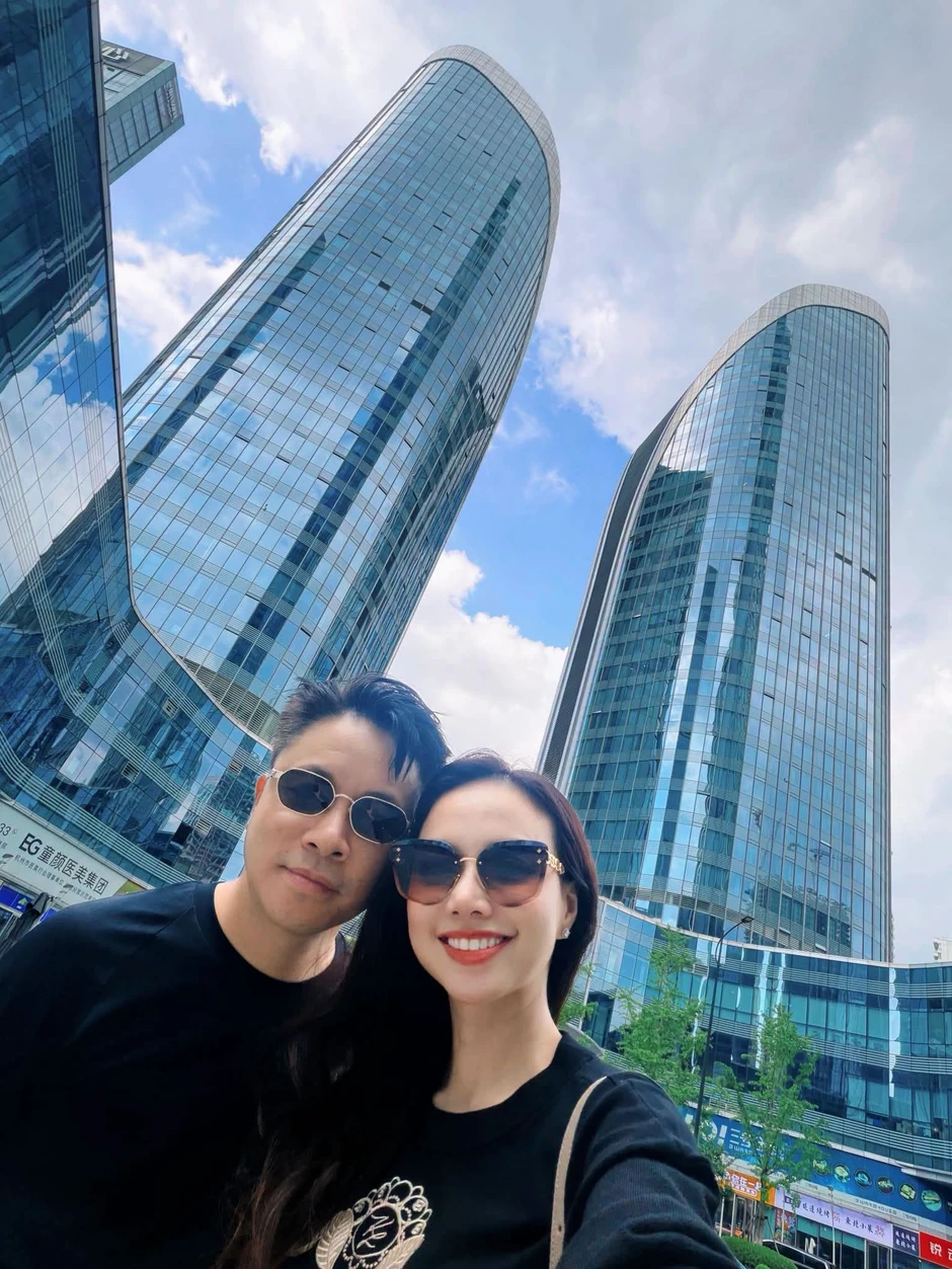 NSND Mỹ Uyên cô đơn giữa đêm, ca sĩ Hòa Minzy đón tin vui NSND Mỹ Uyên cô đơn giữa đêm, ca sĩ Hòa Minzy đón tin vui