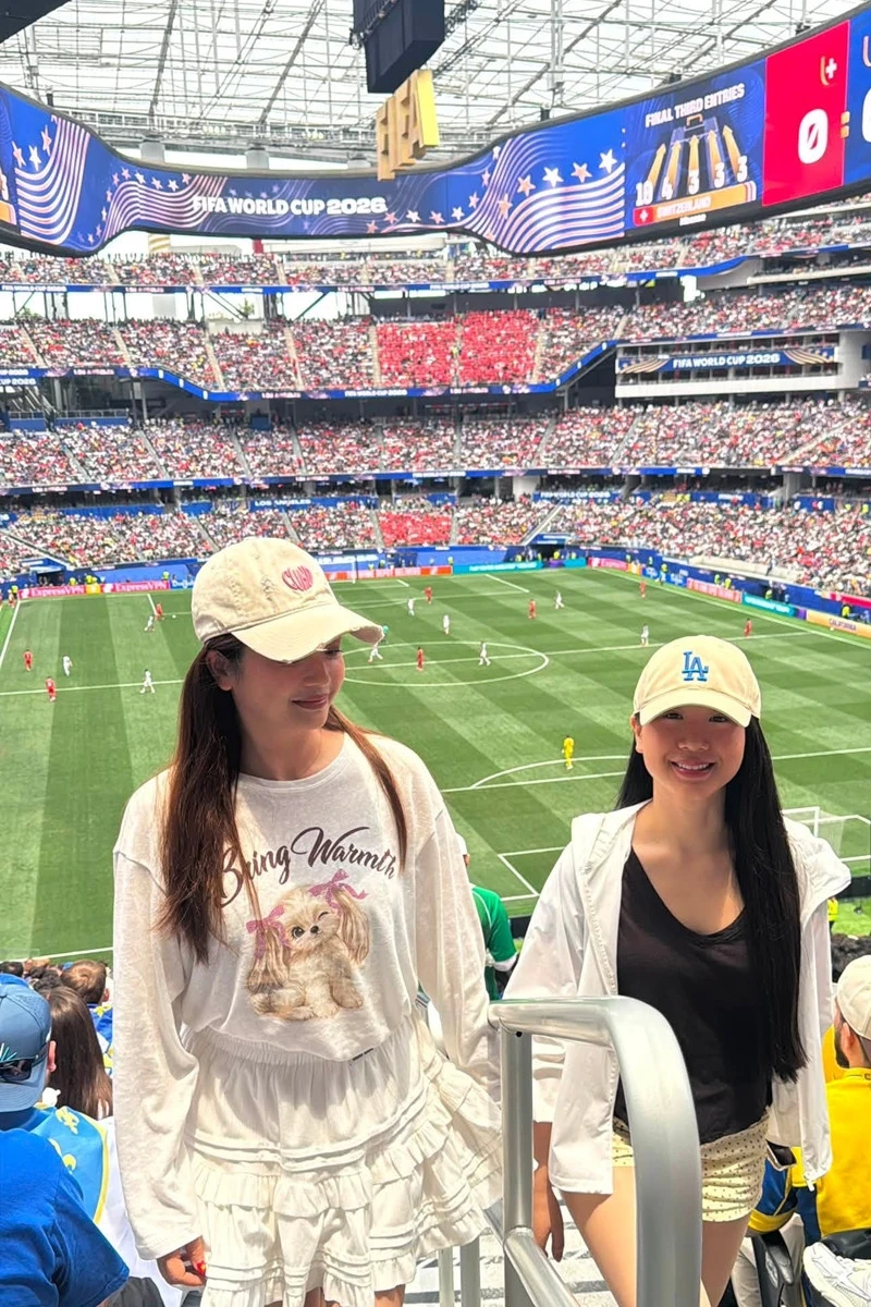 NSƯT Kiều Anh kể hậu trường thú vị xem World Cup 2026 ở Mỹ cùng khoảnh khắc vỡ òa NSƯT Kiều Anh kể hậu trường thú vị xem World Cup 2026 ở Mỹ cùng khoảnh khắc vỡ òa