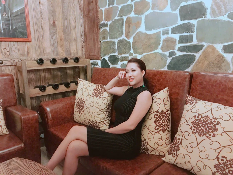 Nữ nghệ sĩ là Phó viện trưởng viết cho Miu Lê: "Nếu sai thì đối diện. Nếu lạc đường thì quay lại" Nữ nghệ sĩ là Phó viện trưởng viết cho Miu Lê: "Nếu sai thì đối diện. Nếu lạc đường thì quay lại"