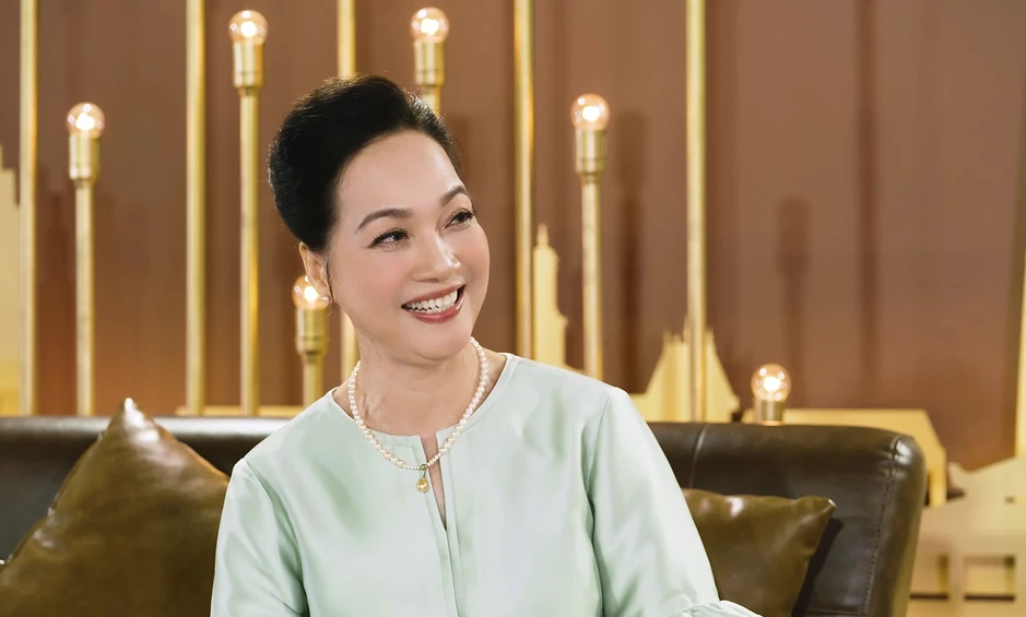 Nữ NSND có hôn nhân viên mãn hơn 30 năm, nhưng chưa một lần mặc váy cưới Nữ NSND có hôn nhân viên mãn hơn 30 năm, nhưng chưa một lần mặc váy cưới