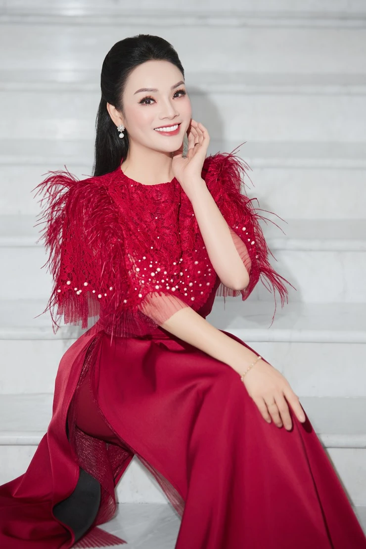 Nữ tiến sĩ âm nhạc trẻ nhất Việt Nam giờ ra sao? Nữ tiến sĩ âm nhạc trẻ nhất Việt Nam giờ ra sao?
