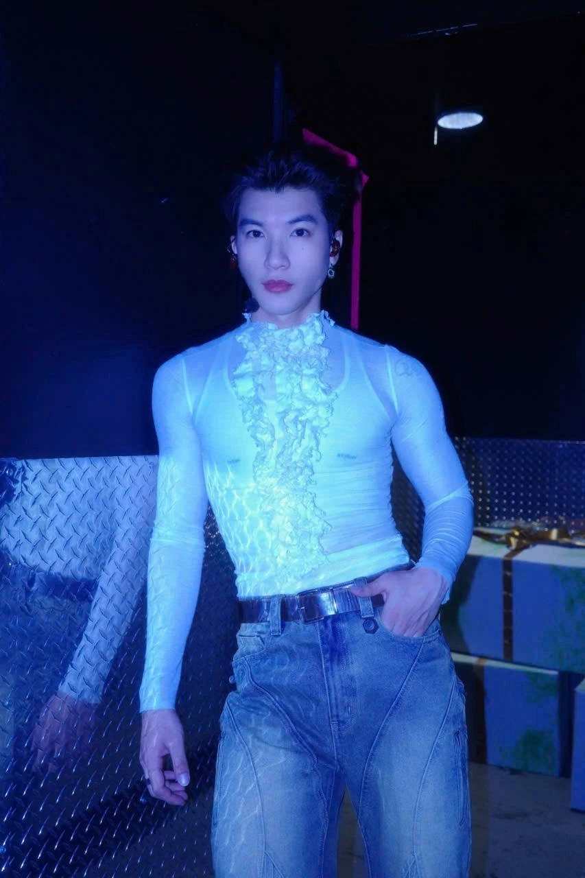 Phía sau xu hướng nữ tính hóa ở Idol nam Phía sau xu hướng nữ tính hóa ở Idol nam